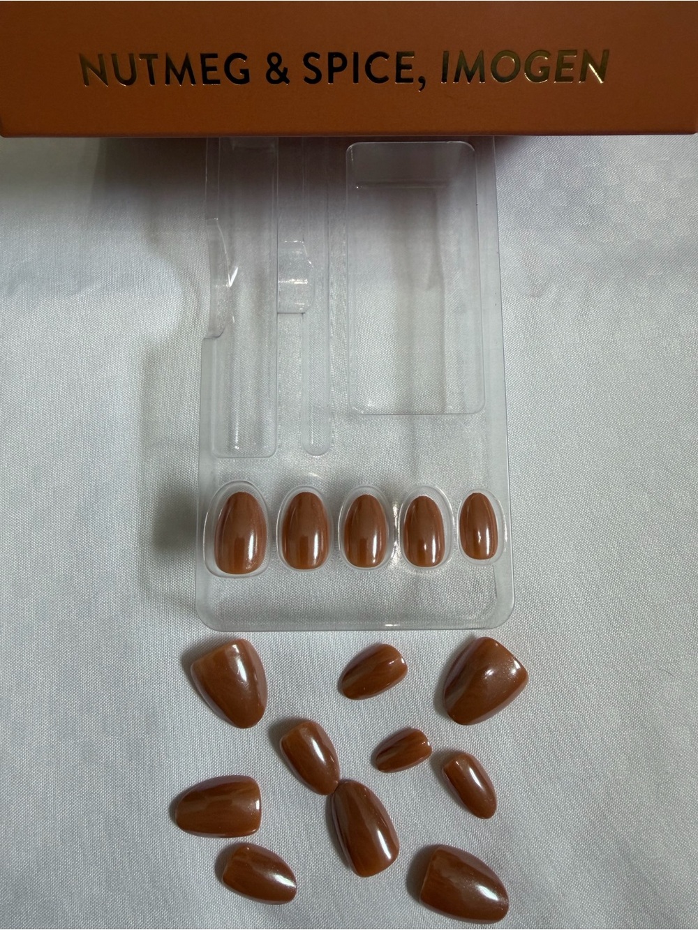 Red Aspen Dashes-extra nails - Picture 15 of 15